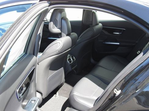 Certified 2022 Mercedes-Benz C 300 4MATIC Sedan image 14