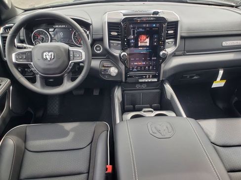 New 2026 RAM 1500 Laramie AWD/4WD image 16
