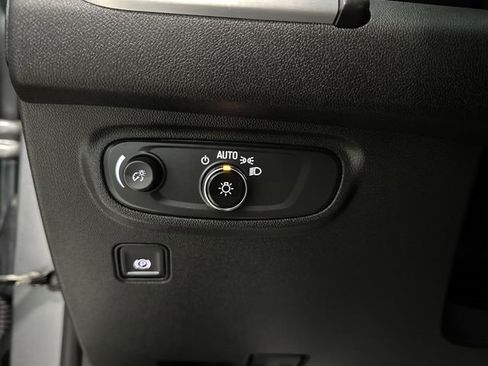 Certified 2023 GMC Terrain SLE w/ Driver Convenience Package image 17