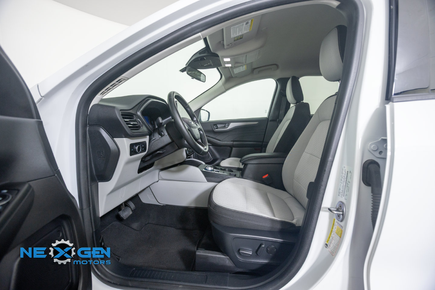 Used 2024 Ford Escape Active w/ Tech Pack #1 FWD image 13