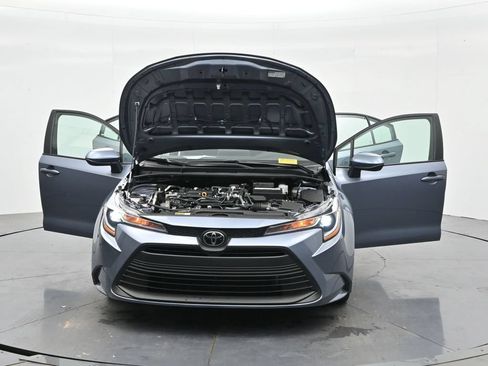 Used 2026 Toyota Corolla LE FWD image 40