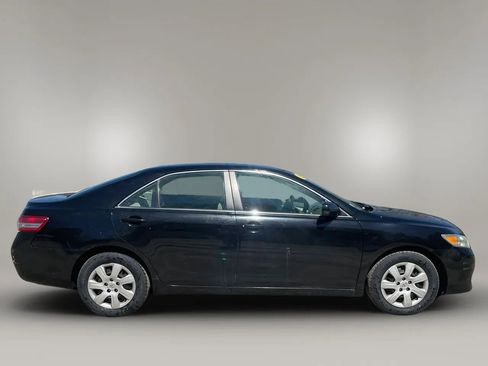 Used 2011 Toyota Camry FWD image 21
