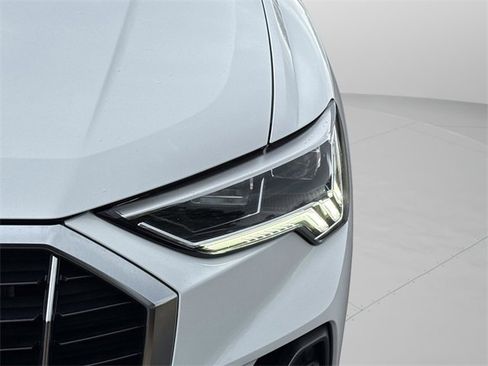 Used 2024 Audi Q3 2.0T Premium image 14