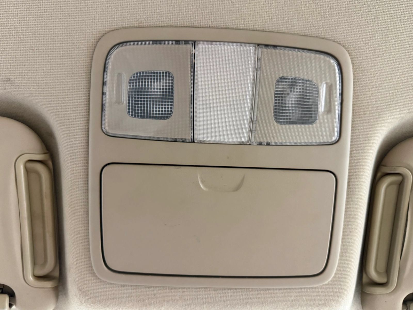 Used 2010 Hyundai Elantra GLS FWD image 33