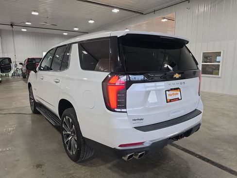 Used 2025 Chevrolet Tahoe High Country AWD/4WD image 6
