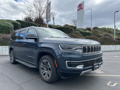 Used 2024 Jeep Wagoneer L Series II w/ Flexible Seating Group