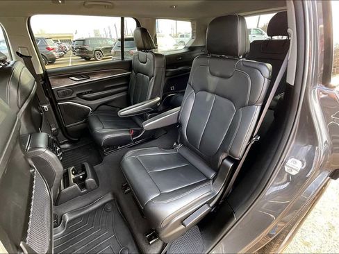 Used 2022 Jeep Grand Cherokee L Limited image 26