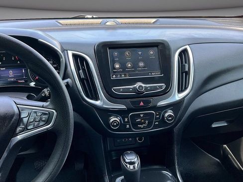 Used 2019 Chevrolet Equinox LT AWD/4WD image 9