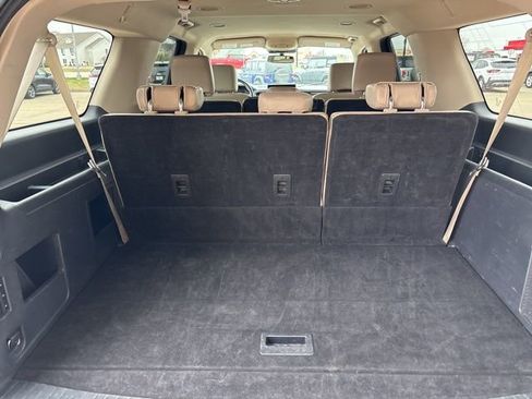 Used 2024 Ford Expedition Max XLT image 10