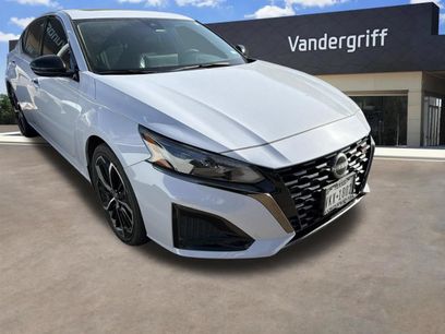 Used 2024 Nissan Altima 2.5 SR w/ SR Premium Package