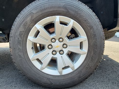 Used 2019 Chevrolet Colorado LT AWD/4WD image 9