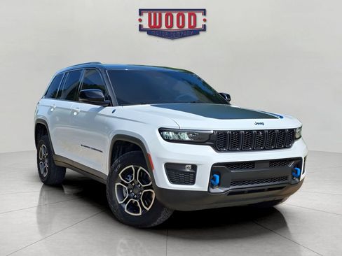Used 2023 Jeep Grand Cherokee Trailhawk AWD/4WD image 1