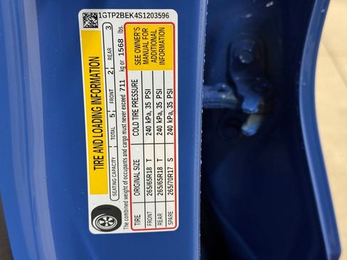 New 2025 GMC Canyon Elevation w/ Convenience Package image 24