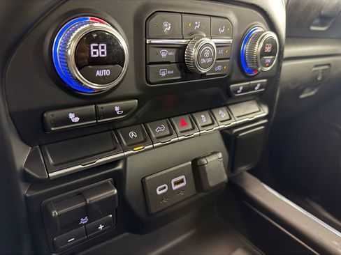 Used 2020 GMC Sierra 1500 Elevation AWD/4WD image 28