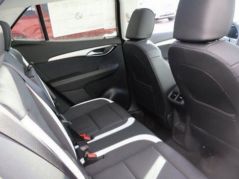 New 2025 Buick Envision Sport Touring image 9