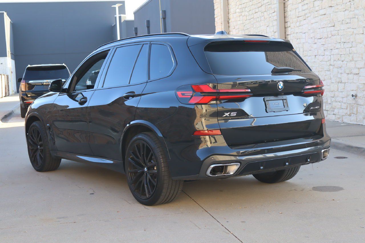 Used 2026 BMW X5 xDrive40i w/ M Sport Package AWD/4WD image 3