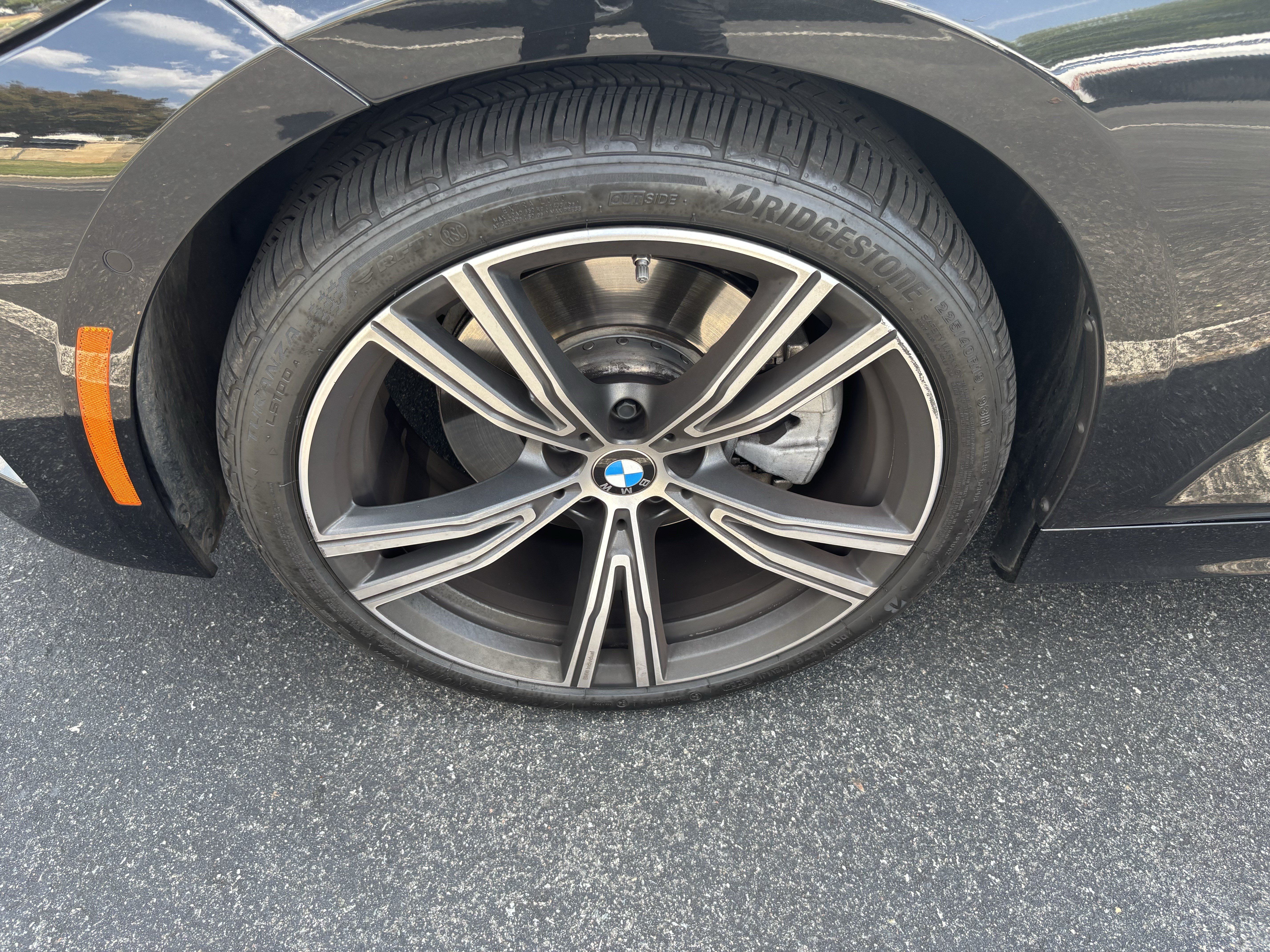 Used 2024 BMW 330i Sedan w/ Premium Package RWD image 12