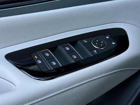 New 2025 Nissan Murano SL image 12