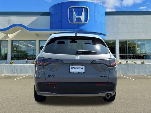 Used 2026 Honda HR-V Sport image 5