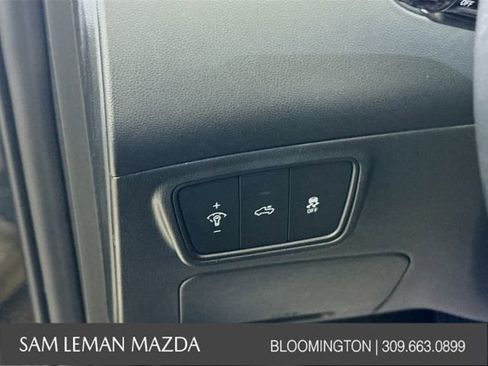 Used 2022 Hyundai Santa Cruz SEL Premium image 10