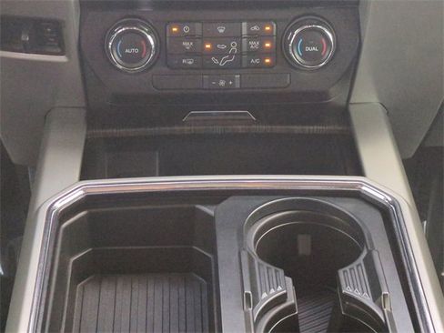 Certified 2021 Ford F250 Lariat w/ FX4 Off-Road Package image 19