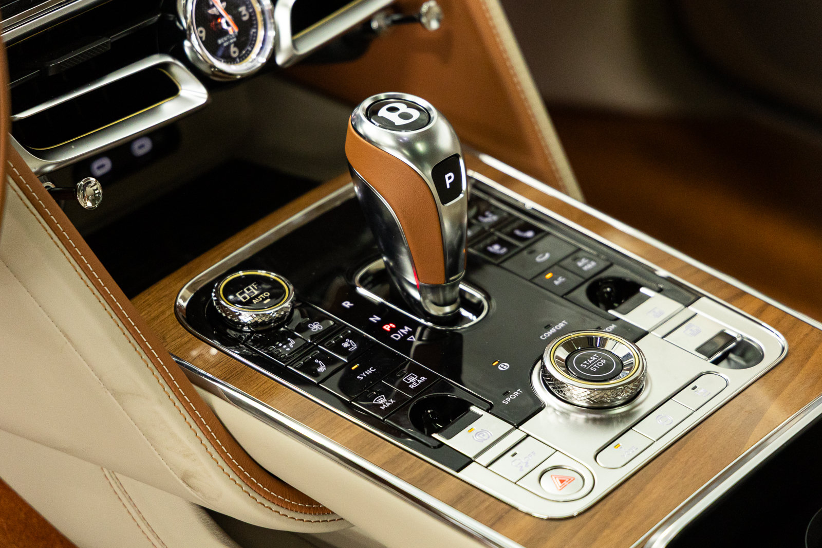 Used 2026 Bentley Flying Spur V8 AWD/4WD image 34