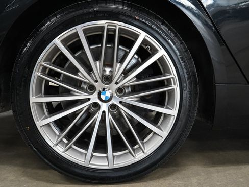 Used 2017 BMW 540i RWD image 35
