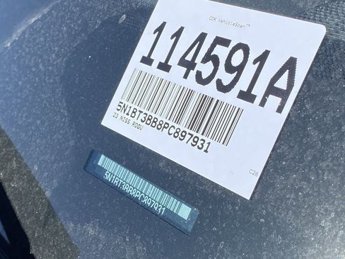 Used 2023 Nissan Rogue SV image 10