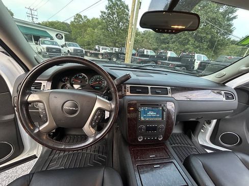 Used 2011 GMC Sierra 2500 Denali w/ LPO, Protection Package AWD/4WD image 17