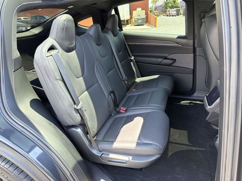 Used 2024 Tesla Model X AWD/4WD image 14