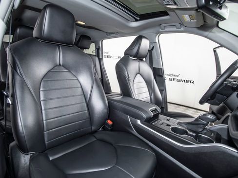 Used 2021 Toyota Highlander XLE FWD image 20