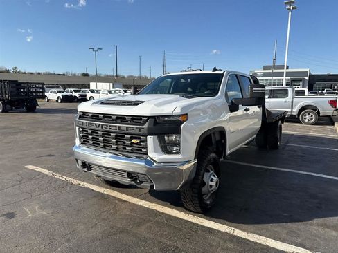 Used 2021 Chevrolet Silverado 3500 W/T w/ WT Convenience Package image 4
