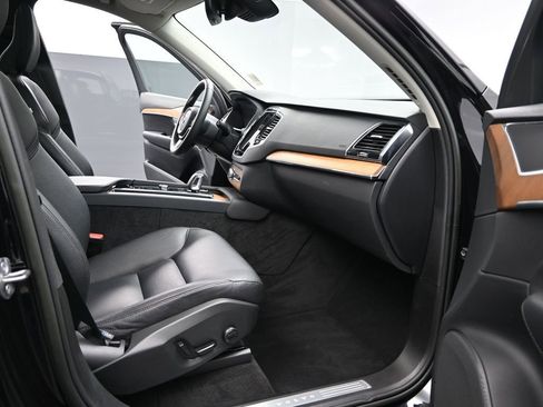 Used 2023 Volvo XC90 B6 Plus AWD/4WD image 20