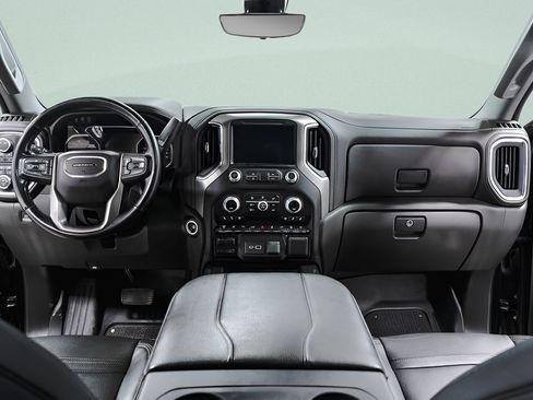Used 2023 GMC Sierra 2500 Denali w/ Denali Black Diamond Edition AWD/4WD image 11
