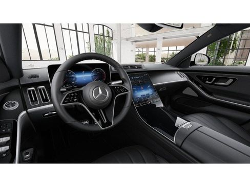 Certified 2022 Mercedes-Benz S 500 4MATIC w/ AMG Line Package image 15