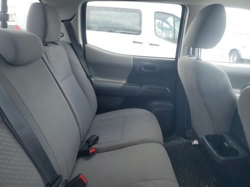 Used 2020 Toyota Tacoma SR w/ SR Convenience Package RWD image 10