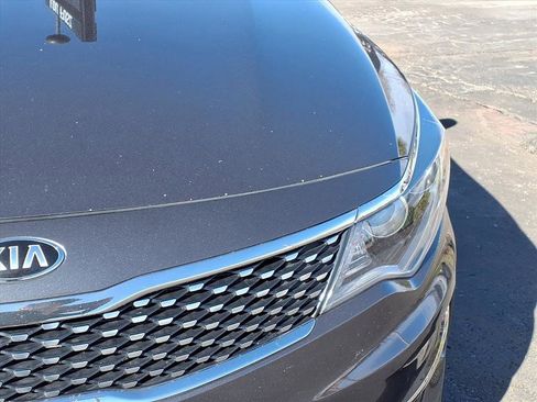 Used 2017 Kia Optima EX image 30