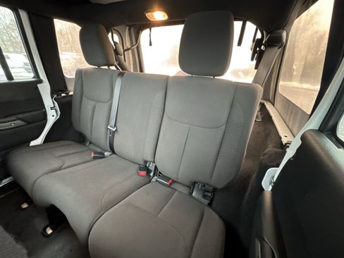 Used 2017 Jeep Wrangler Unlimited Sport w/ Quick Order Package 24S image 22