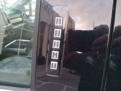 Used 2022 Ford F350 Limited image 13