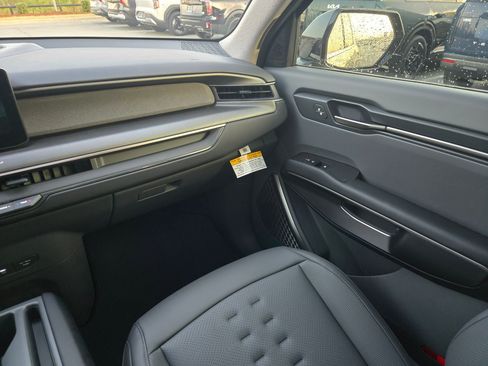 New 2026 Kia EV9 Wind image 11