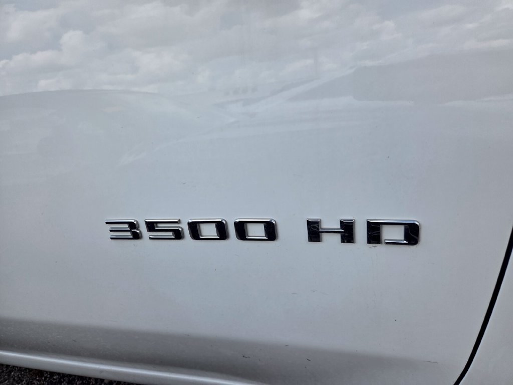 Used 2021 Chevrolet Silverado 3500 W/T w/ Gooseneck/5TH Wheel Package AWD/4WD image 5