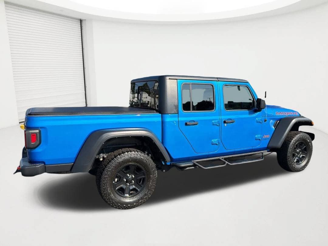 Used 2022 Jeep Gladiator Mojave w/ Trailer Tow Package AWD/4WD image 5