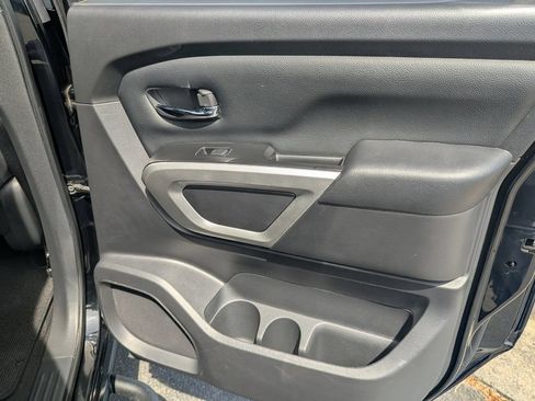 Certified 2024 Nissan Titan SV w/ SV Convenience Package RWD image 15
