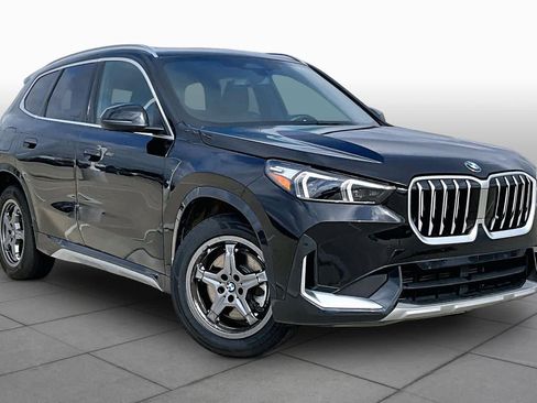 Used 2025 BMW X1 xDrive28i image 3