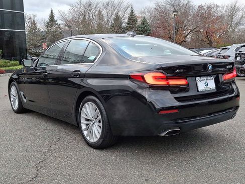 Used 2023 BMW 530i xDrive w/ Convenience Package image 4