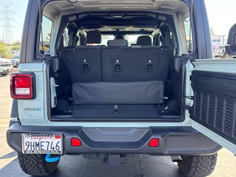 Used 2024 Jeep Wrangler Unlimited AWD/4WD image 13