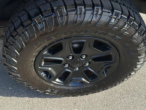 Used 2015 Jeep Wrangler Sport AWD/4WD image 16