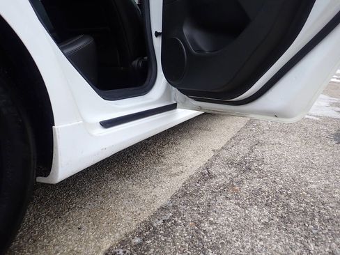 Used 2013 Chevrolet Cruze LT w/ RS Package image 30