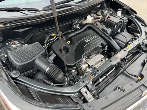 Used 2021 Chevrolet Equinox LT image 42