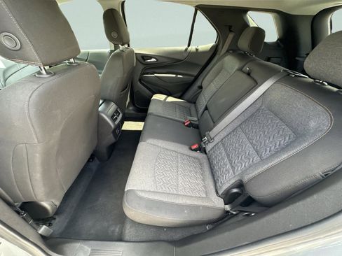 Used 2024 Chevrolet Equinox LT FWD image 17